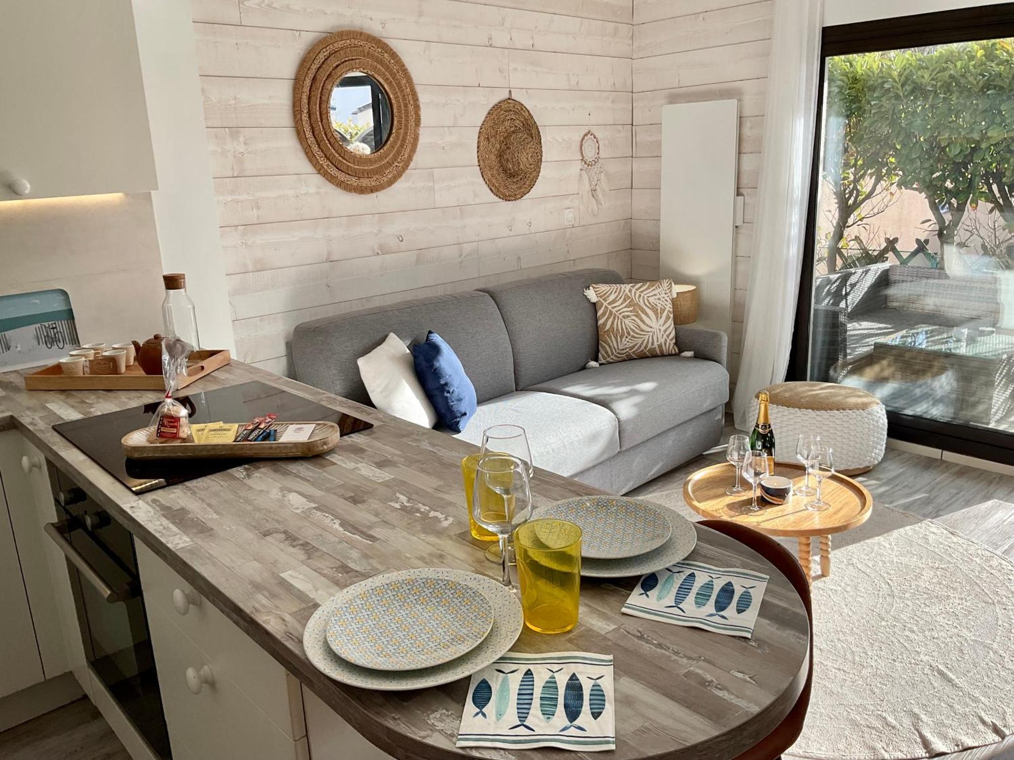 Le Nid Douillet, Studio Avec Terrasse Et Parking A 400M Des Plages Larmor-Plage Exterior photo